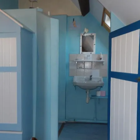 Bed & Breakfast Chambres Et Tables D'hotes A L'auberge Touristique Meuvaines