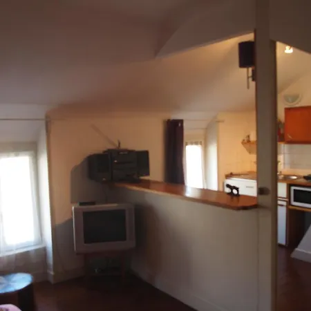 Chambres Et Tables D'hotes A L'auberge Touristique Bed & Breakfast Meuvaines