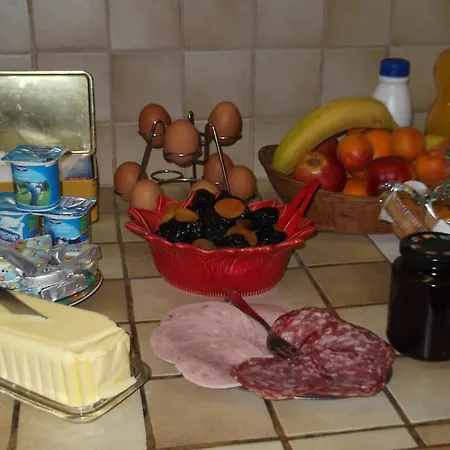 Bed & Breakfast Chambres Et Tables D'hotes A L'auberge Touristique Meuvaines