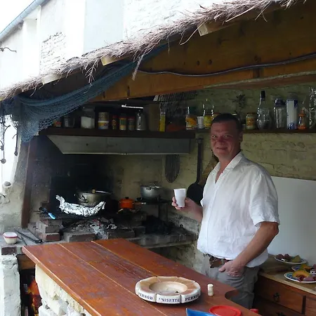 Frühstückspension Chambres Et Tables D'hotes A L'auberge Touristique *