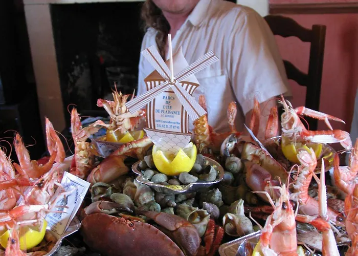 فندق مبيت وإفطار Et Tables D'hotes A L'auberge Touristique