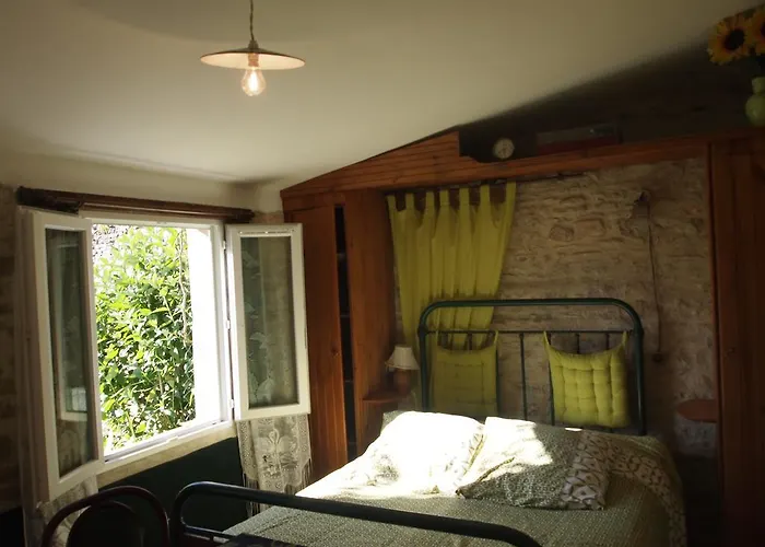 Et Tables D'hotes A L'auberge Touristique 3* Meuvaines