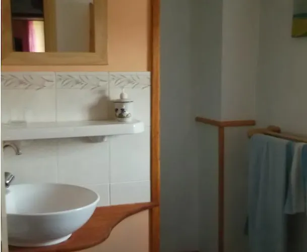 Et Tables D'hotes A L'auberge Touristique