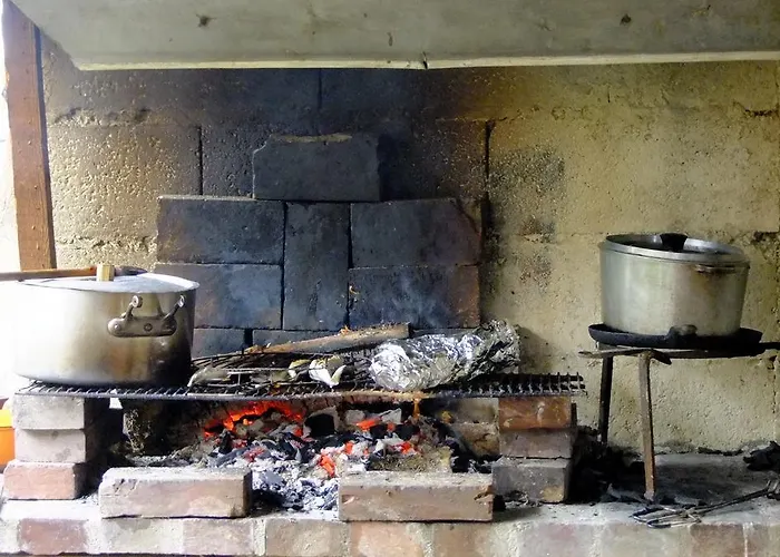 فندق مبيت وإفطار Et Tables D'hotes A L'auberge Touristique Meuvaines