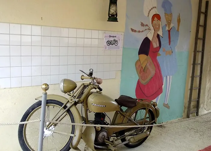 فندق مبيت وإفطار Et Tables D'hotes A L'auberge Touristique 3*