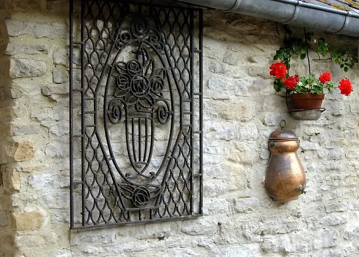 فندق مبيت وإفطار Et Tables D'hotes A L'auberge Touristique