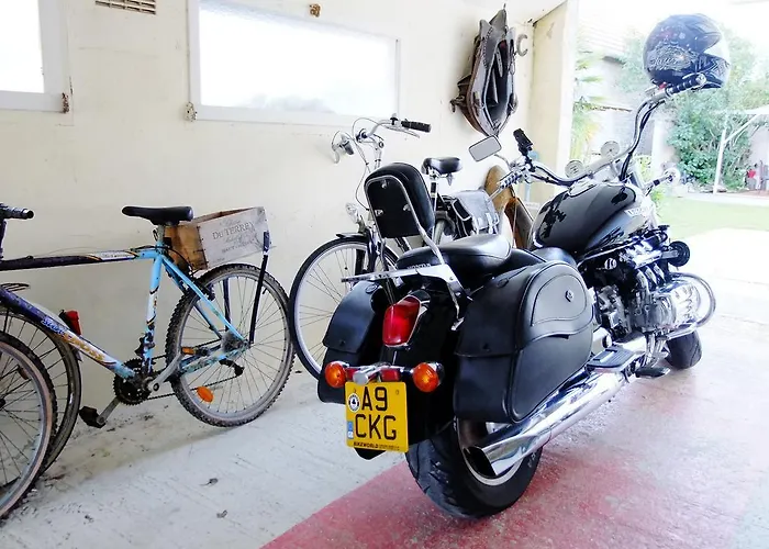 Et Tables D'hotes A L'auberge Touristique