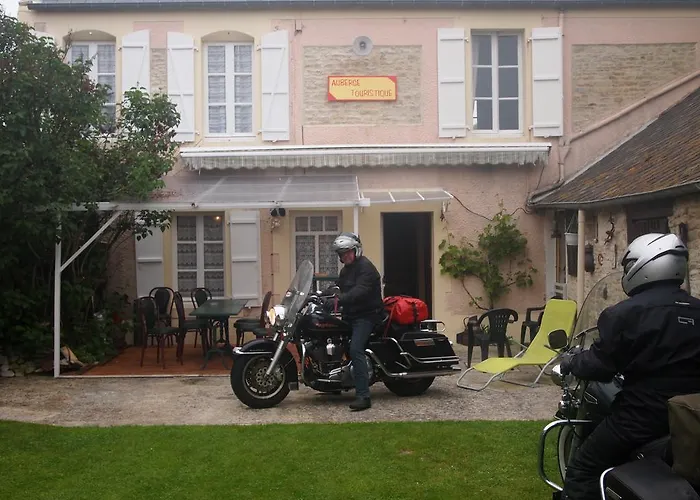 فندق مبيت وإفطار Et Tables D'hotes A L'auberge Touristique 3*