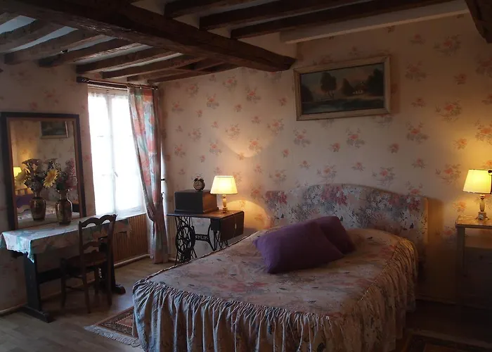 Et Tables D'hotes A L'auberge Touristique Meuvaines